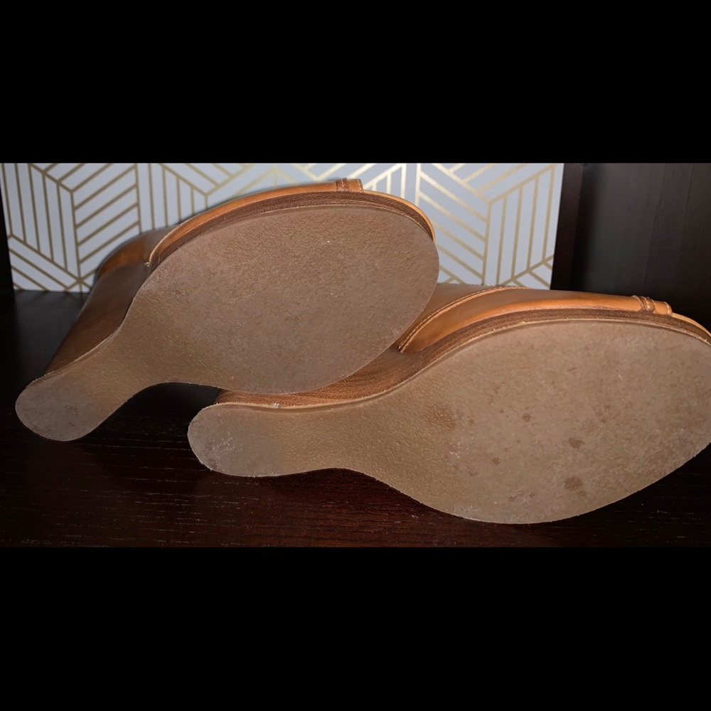Tan Wedge - Picture 3 of 4